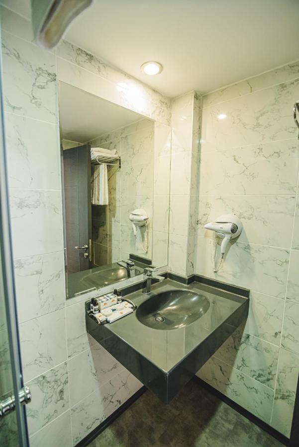 Büyük Anadolu Girne Hotel Exterior foto