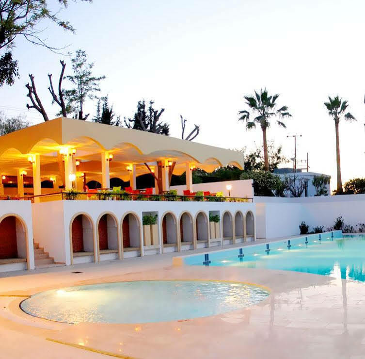 Büyük Anadolu Girne Hotel Exterior foto
